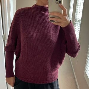 Women’s Small BB Dakota Burgundy Sweater